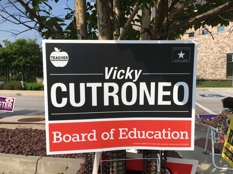 Vicky Cutroneo small campaign sign, 2018 elections
